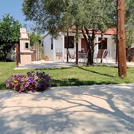 Chrisella * Skala Rachoni (Thasos)